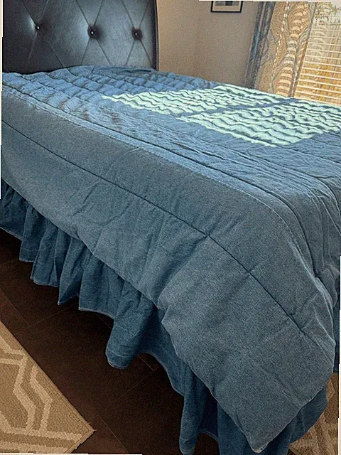 Ralph Lauren Vintage Light Blue Quilted Comforter - Soft Home Bedding& bed skirt